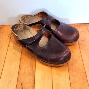 Dansko size 40 Leather brown Closed toe clogs
